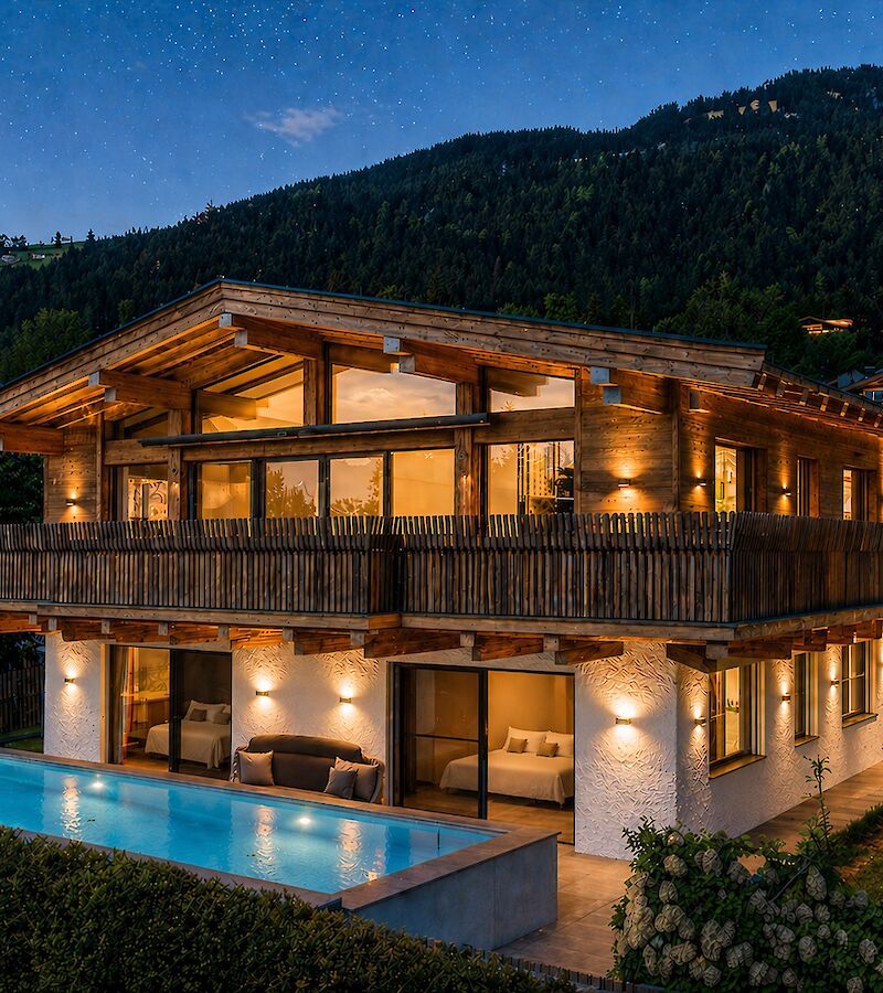 Chalet with pool on the sunny hillside in Kitzbuehel