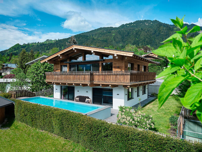 Chalet with pool on the sunny hill in Kitzb