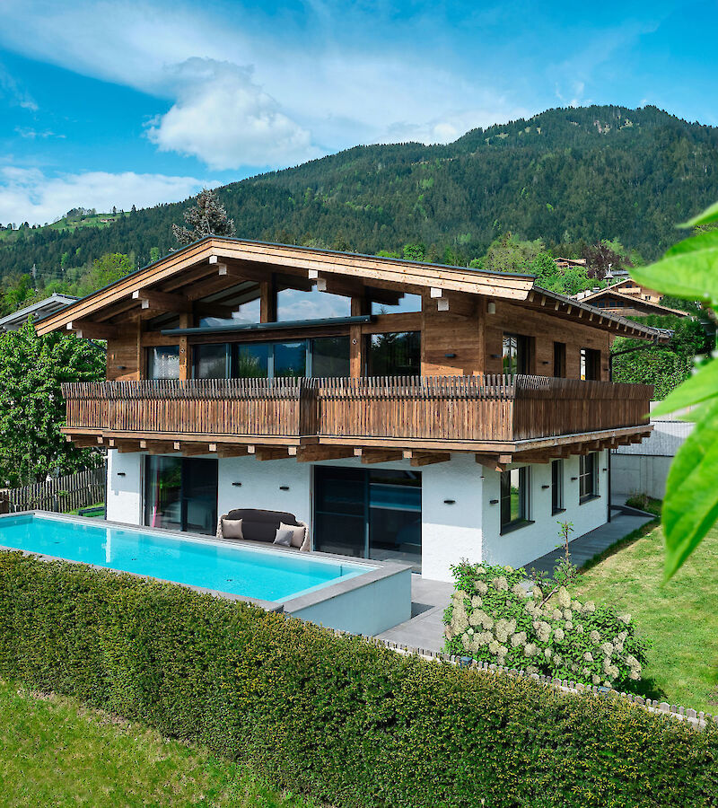 Chalet with pool on the sunny hill in Kitzb