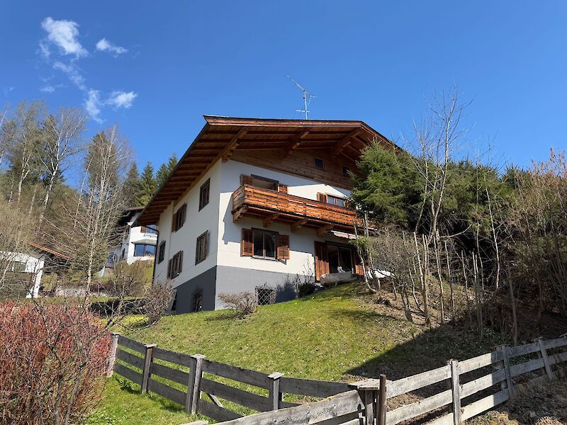 FREIZEITWOHNSITZ - Landhaus mit zwei Wohnungen am Sonnberg in Kitzbühel