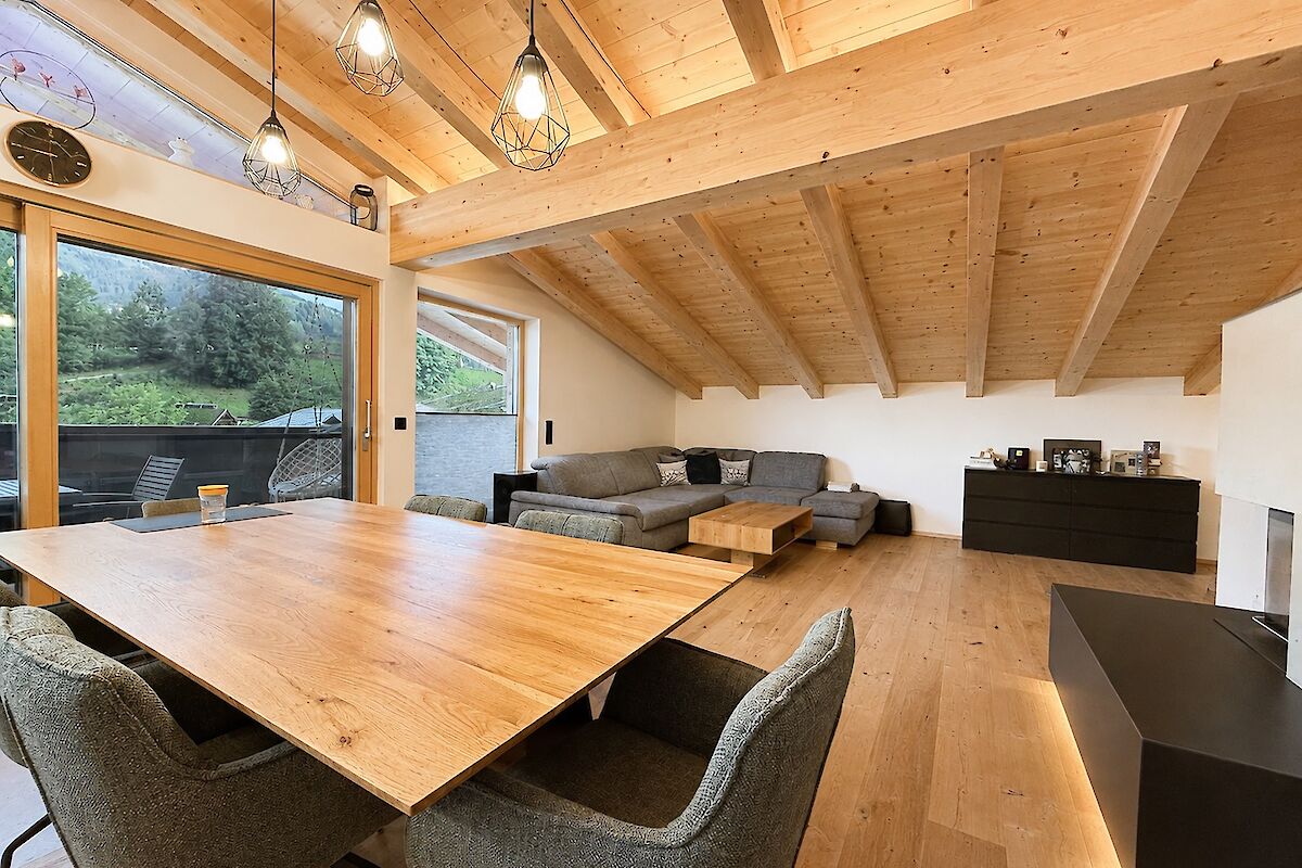 Dachgeschosswohnung in sehr zentraler Lage von Kirchberg